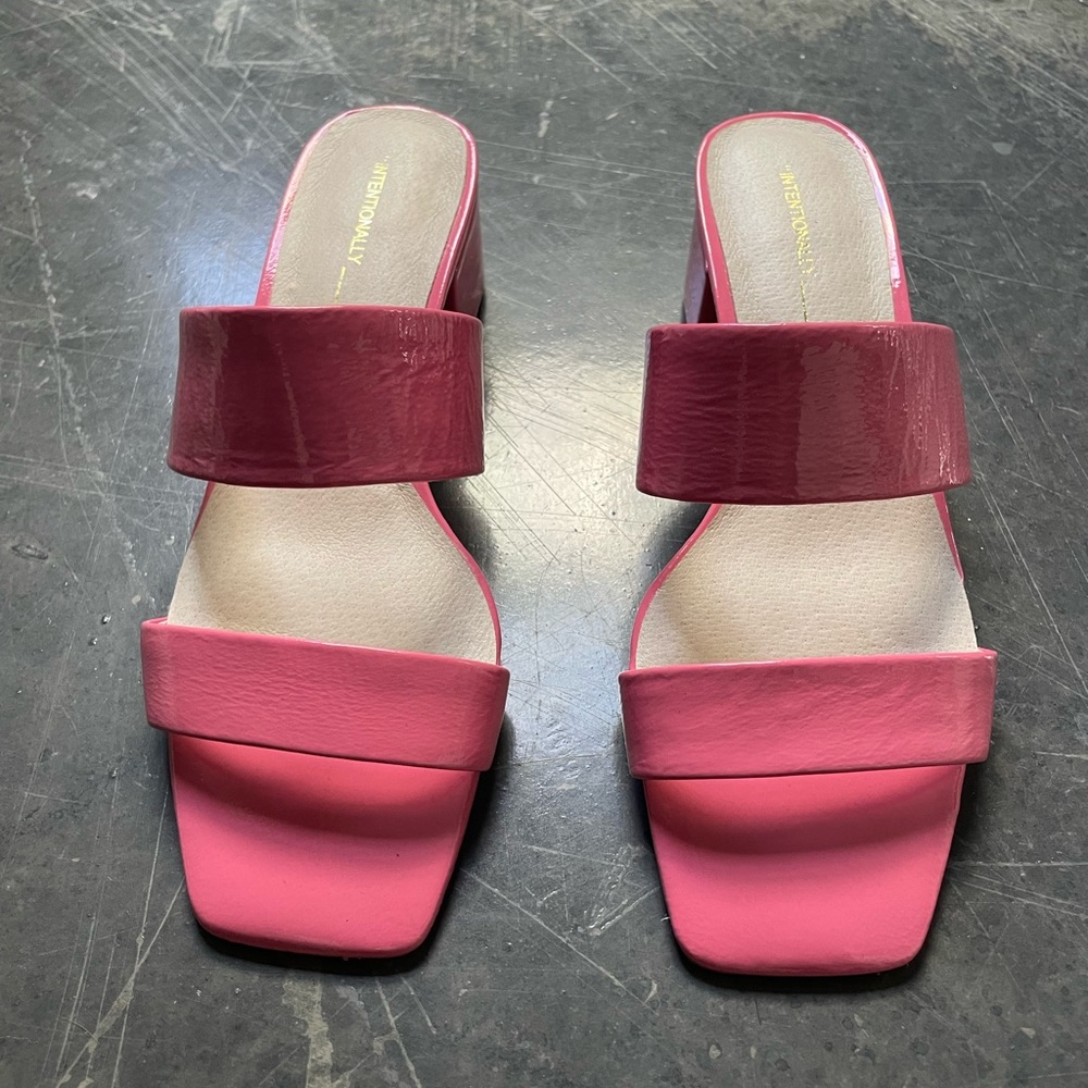 Intentionally Blank Scamp Block Heel Mule Sandals Barbie Pink Size 8